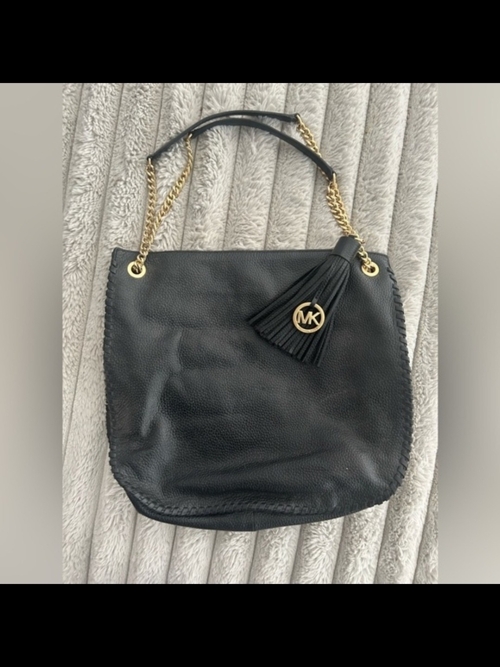 Michael Kors Chelsea Whipped Pebbled Shoulder Tote + Tassle + Gold Chain Strap - Picture 1 of 6